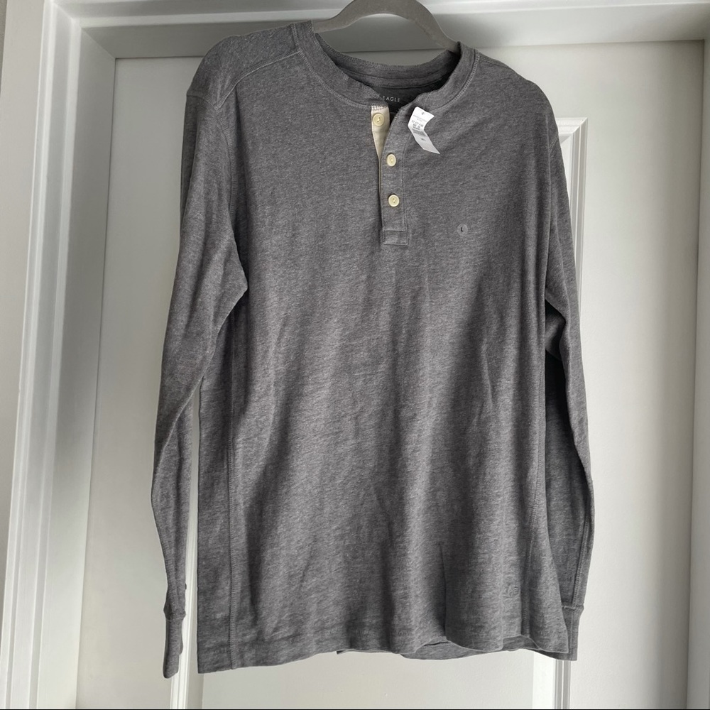 NWT American Eagle Grey Henley Size L